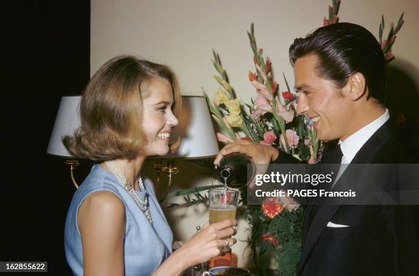 Jane Fonda And Alain Delon On The French Rivieira. Jane FONDA en repérage sur la Côte d'Azur pour préparer son prochain film réalisé par René Clément...