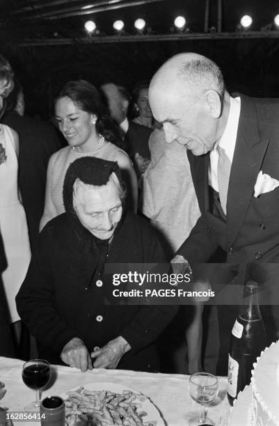 The Marriage Of Marie-Laure Prouvost And Claude Chevallier-Appert. France, 30 janvier 1966, Marie-Laure PROUVOST, petite fille de Jean PROUVOST,...