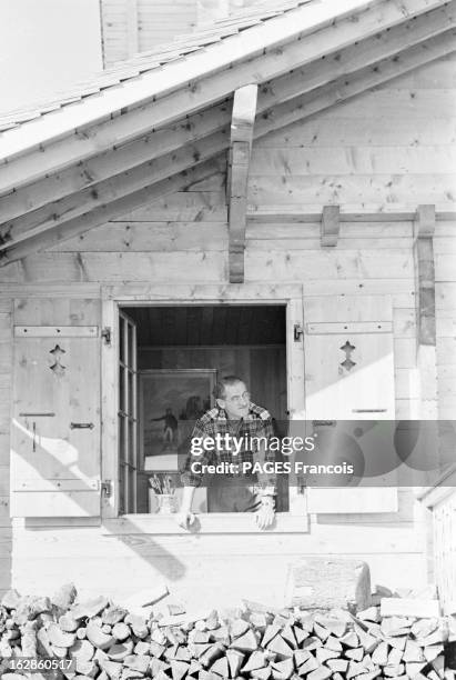 Rendezvous With Jean Anouilh. France, 9 novembre 1964, Jean ANOUILH est un écrivain et dramaturge français. Cette année-là, il fut metteur en scène...