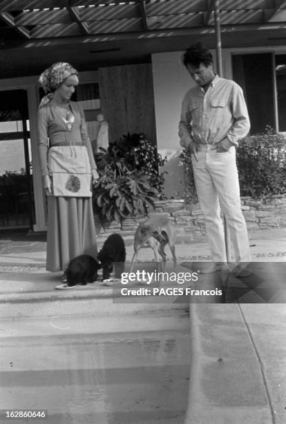 Rendezvous With Dany Saval And Maurice Jarre. Le 10 fevrier 1965, le compositeur Maurice JARRE et l'actrice française Danny SAVAL debout près de la...