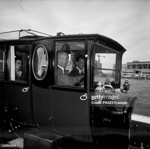 Andre Turcat Concorde Test Pilot. France, 23 octobre 1968, André TURCAT, pilote d'essai de l'avion Concorde, est au volant d'une voiture de...