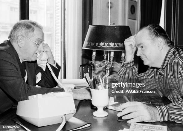 Meeting Of Jean Anouilh And Jean Le Poulain. France, Paris, 12 octobre 1979, l'écrivain et dramaturge français Jean ANOUILH et acteur et metteur en...