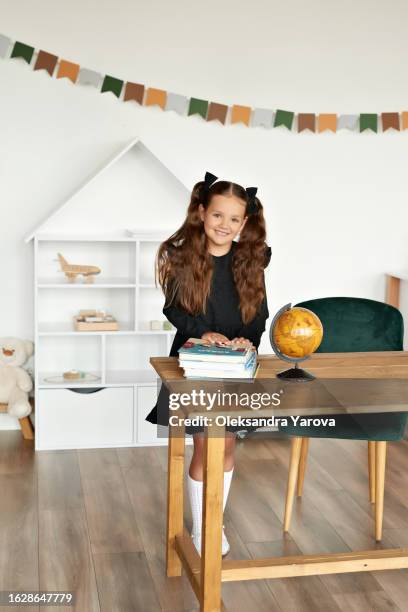 Shcool Small 20,390 Small Schools Stock Photos, High-Res Pictures, and Images ...