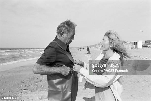 Deauville Festival 1987. En septembre 1987, dans le cadre de la douzième édition du Festival du cinéma américain de Deauville, sur la plage, Agathe...