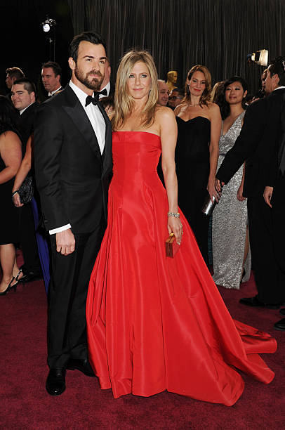 Justin Theroux and Jennifer Aniston arrive at the 85th Annual Academy Awards at Dolby Theatre on February 24, 2013 in Hollywood, California.