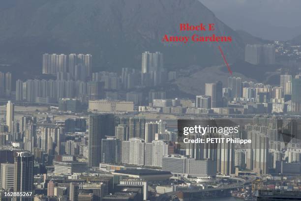 Hong Kong City Of Fear. HONG KONG principal foyer du Syndrome respiratoire aigu sévère : photomontage : vue de la ville dans une légère avec une...