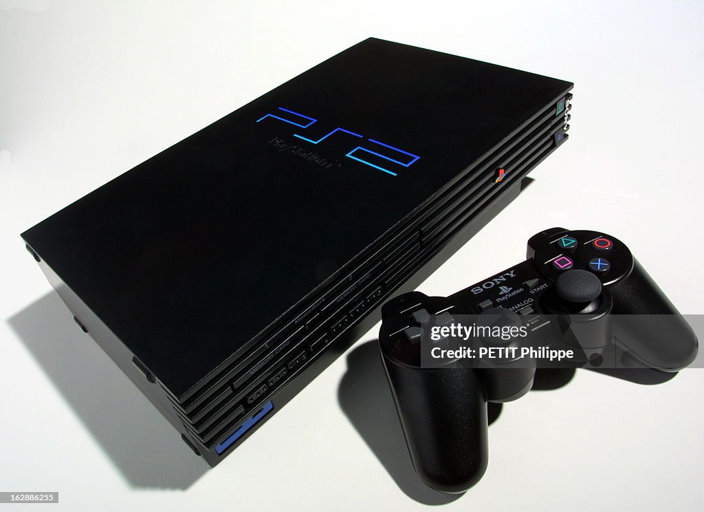 Ps2 Reference Playstation 2. La playstation 2 de Sony. News Photo - Getty Images