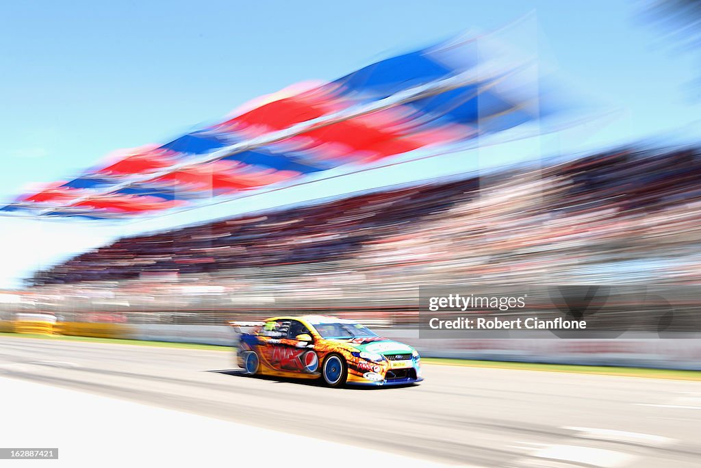 Clipsal 500 Adelaide V8 Supercars: Practice & Qualifying