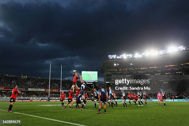 Lineout is thrown during the round 3 Super Rugby match between the Blues and the Crusaders at Eden Park on March 1, 2013 in Auckland, New Zealand.