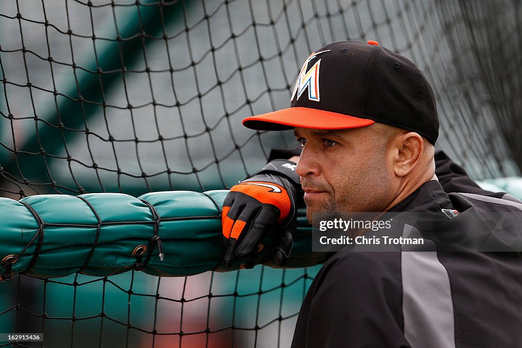 Miami Marlins v St Louis Cardinals