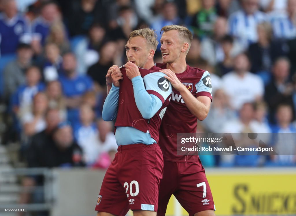 Brighton & Hove Albion v West Ham United - Premier League
