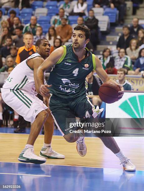 Krunoslav Simon, #4 of Unicaja Malaga in action during the 2012-2013 Turkish Airlines Euroleague Top 16 Date 9 between Unicaja Malaga v Zalgiris...