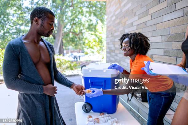 community service: snacks - advocaat drink stock pictures, royalty-free photos & images