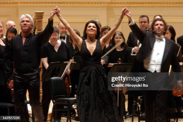 The soprano Anna Netrebko and the baritone Dmitri Hvorostovsky performing at Carnegie Hall on Wednesday night, May 30, 2007.Asher Fisch conducted the...