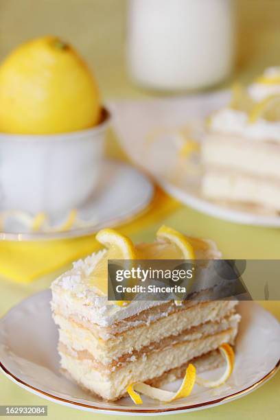 lemon cake - lemon cake stock pictures, royalty-free photos & images