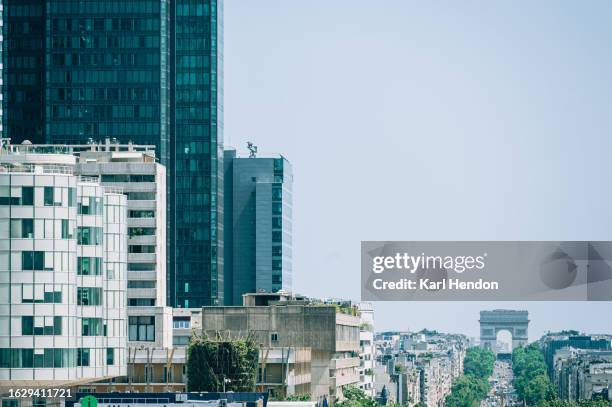 the paris skyline, la defence - place charles de gaulle stock pictures, royalty-free photos & images