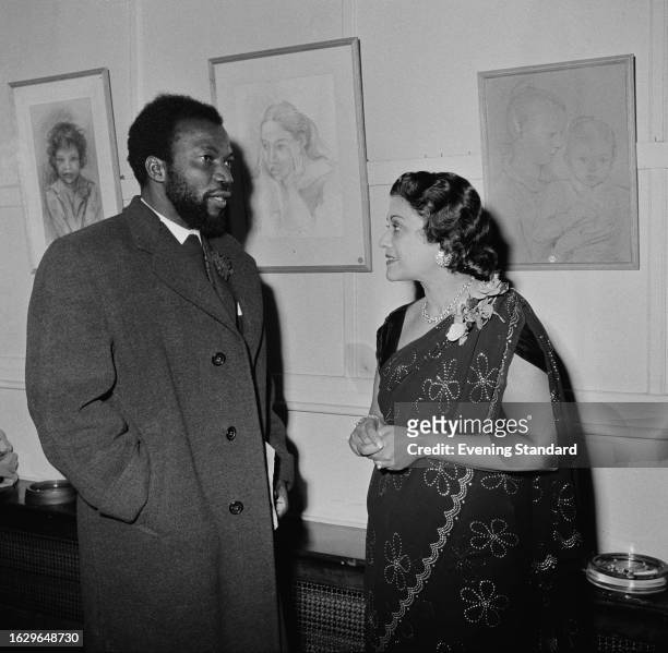 Modernist Nigerian painter Ben Enwonwu with artist Varuni Hunt , December 2nd, 1957.