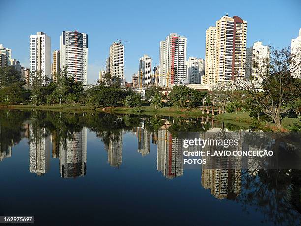 apartamentos, predios - apartamentos stockfoto's en -beelden