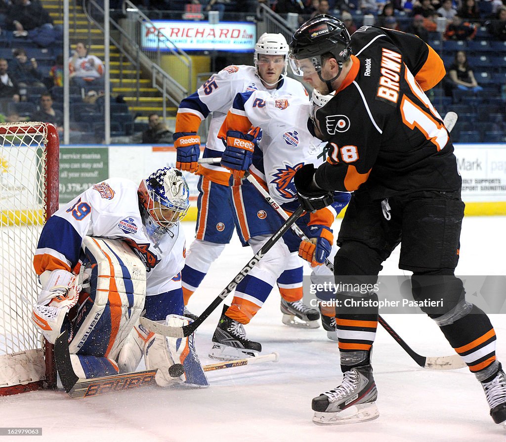 Adirondack Phantoms v Bridgeport Sound Tigers