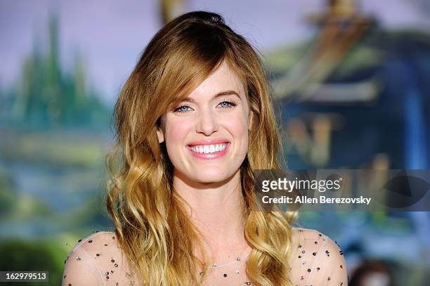 Model Taylor Bagley arrives at the Los Angeles Premiere of "Oz The Great and Powerful" at the El Capitan Theatre on February 13, 2013 in Hollywood,...