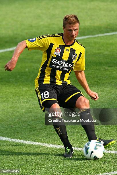 Ben Sigmund of the Wellington Phoenix looks to passl during the round 23 A-League match between the Wellington Phoenix and the Melbourne Heart at...