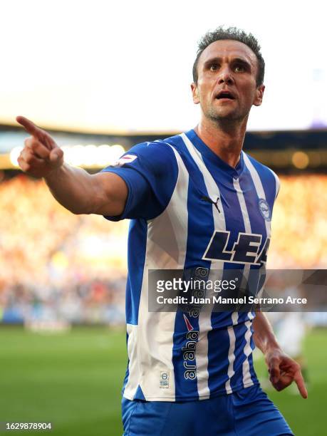Kike of Deportivo Alaves celebrates after scoring the team's fourth goal during the LaLiga EA Sports match between Deportivo Alaves and Sevilla FC at...