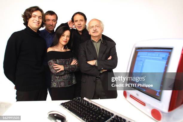 'Net' Writers On The Web. Les cyber-écrivains : photo studio des écrivains Christophe ONO-DIT-BIOT, Antoine AUDOUARD, Irène FRAIN, Marc LEVY et Erik...