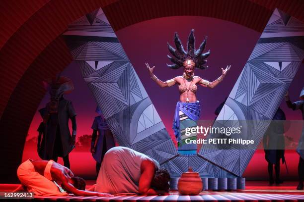 Karaba 30 Kirikou Karaba Stock Photos, High-Res Pictures, and Images - Getty ...