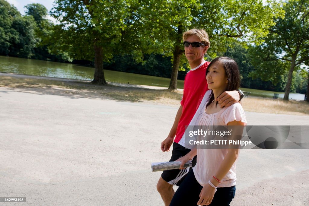 Pi Hongyan French Female Badminton Player Pi Hongyan. PI HONGYAN, est, à 29 ans ...