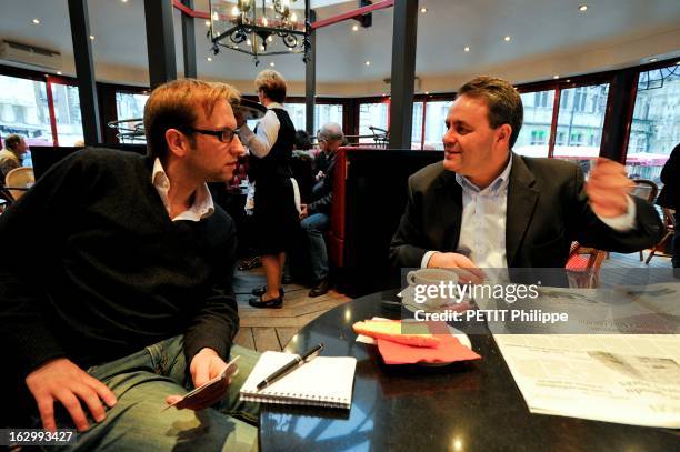 Rendezvous With Xavier Bertrand. Samedi 17 janvier, Xavier BERTRAND, nouveau secrétaire général de l'UMP et député de l'Aisne, lit la presse locale...