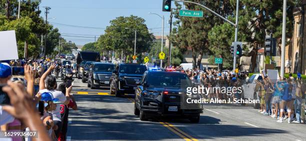 El Segundo, CA Hundreds of El Segundo community members line Main Street with signs and cheers as the El Segundo Little League All Stars arrive home...