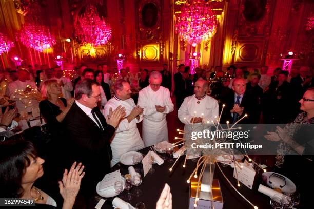 Grand Dinner Od Chefs For The 85 Birthday Of Paul Bocuse. Pour le 85ème anniversaire de Paul BOCUSE, six femmes chefs venues de plusieurs pays lui...