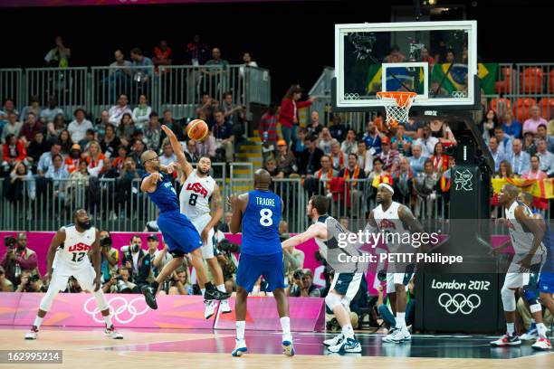 The Xxxth Summer Olympic Games In London 2012: Basketball. JO de Londres 2012 - Dimanche 29 juillet - Match de basket ball Etats-Unis / France -...