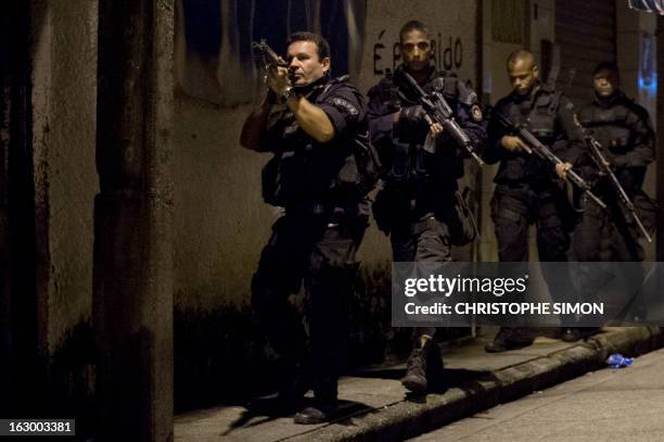 Bope Police Rio 123 Brazilian Military Police Bope Elite Unit Stock Photos, High-Res ...