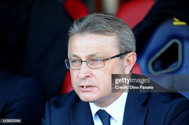 Cagliari Calcio head coach Ivo Pulga looks on during the Serie A match between Bologna FC and Cagliari Calcio at Stadio Renato Dall'Ara on March 3,...