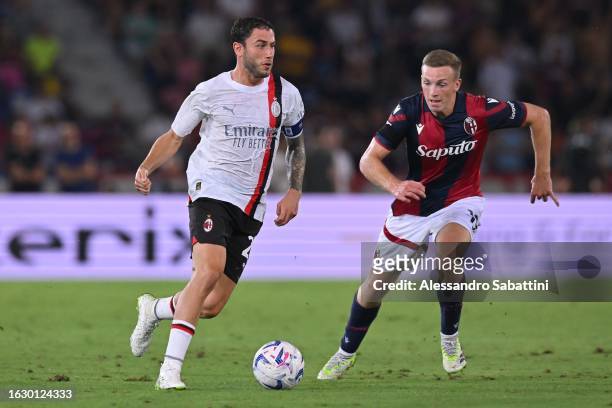 Davide Calabria of AC Milan in action during the Serie A TIM match between Bologna FC and AC Milan at Stadio Renato Dall'Ara on August 21, 2023 in...