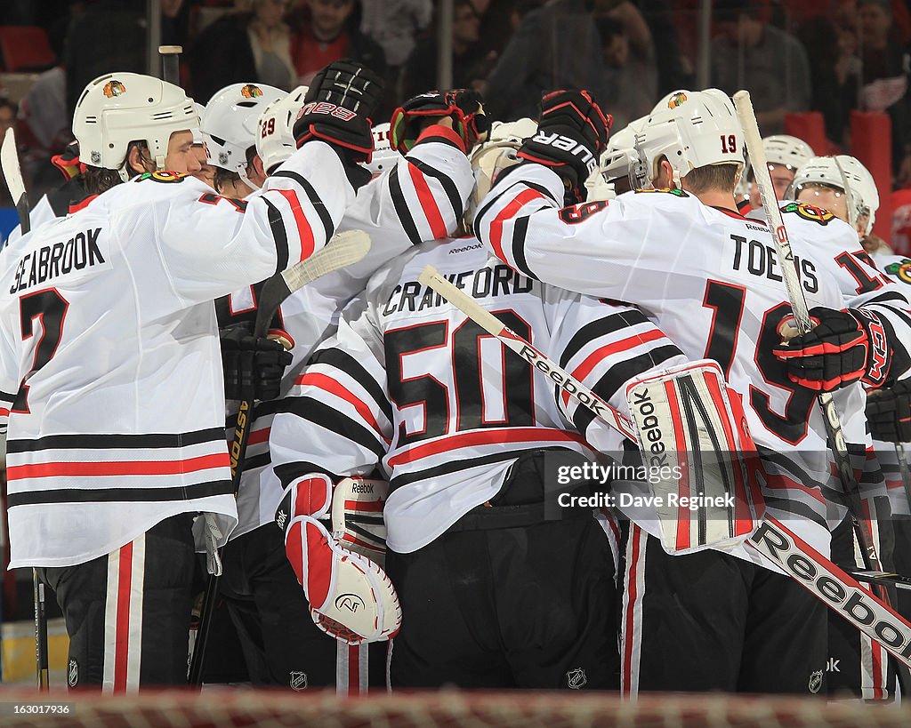 Chicago Blackhawks v Detroit Red Wings