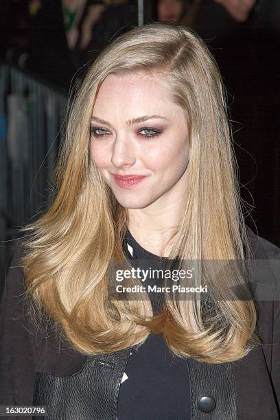 Actress Amanda Seyfried arrives to attend the 'Givenchy' Fall/Winter 2013 Ready-to-Wear show as part of Paris Fashion Week on March 3, 2013 in Paris,...