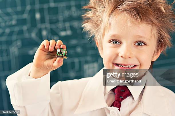 little inventor - student inventor stock pictures, royalty-free photos & images