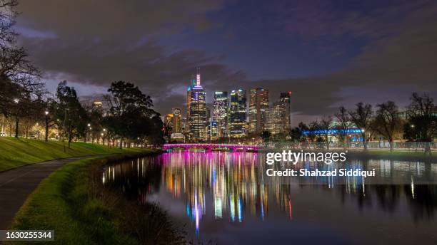 melbourne cbd seen from yarra river - south-yarra stock pictures, royalty-free photos & images