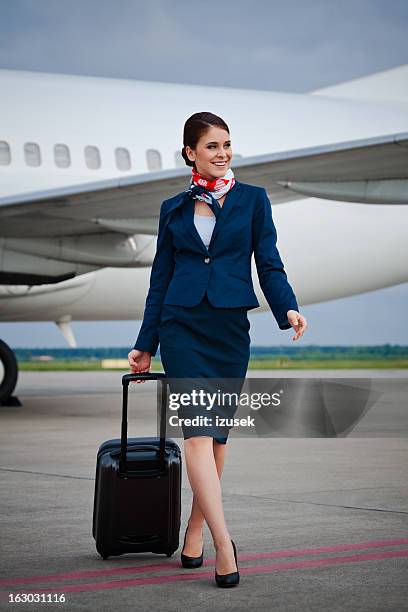 air stewardess vereinbart werden - stewardess stock-fotos und bilder