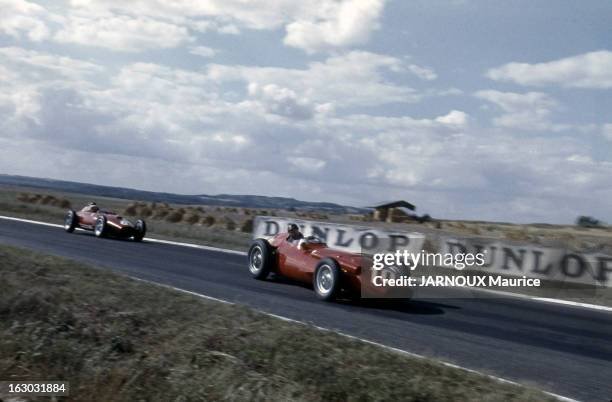 The Acf Automobile Grand Prix Of France In Reims In 1957. Le coureur argentin Juan Manuel FANGIO au volant de la Ferrari n° 10, lors du Grand Prix de...