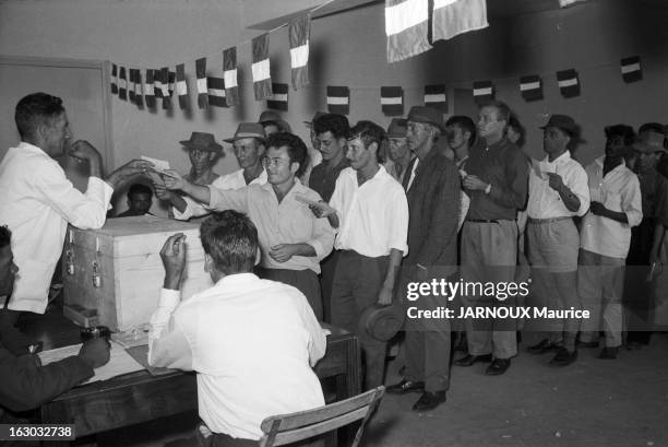 General Elections In Reunion Island. En mai 1963, dans le cadre des élections législatives les habitants de l'ile de la Réunion votent pour élire...