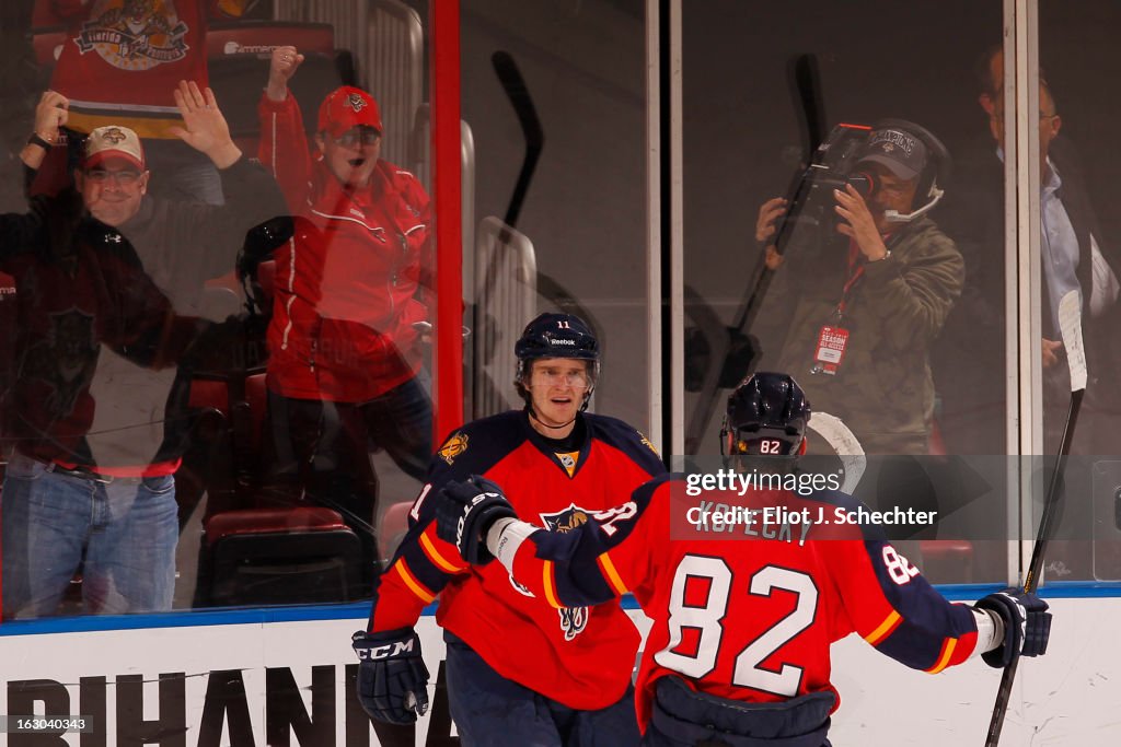 Carolina Hurricanes v Florida Panthers