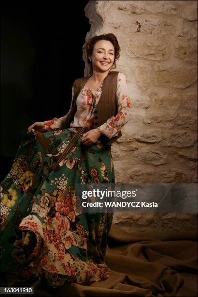 Catherine Frot Showing The Film 'Le Passager De L'Ete'. Rendez-vous avec Catherine FROT à l'affiche du film 'Le passager de l'été' de Florence...