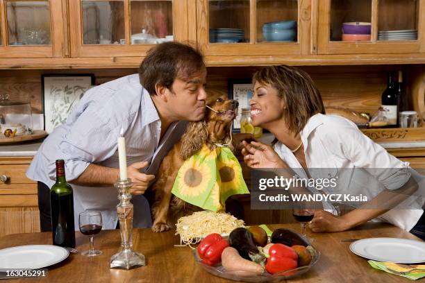 Didier Bourdon And His Companion Marie Sandra At Home In Montmartre. Paris, 15 juin 2009 : Didier BOURDON et sa compagne Marie Sandra BADINI DURAN...