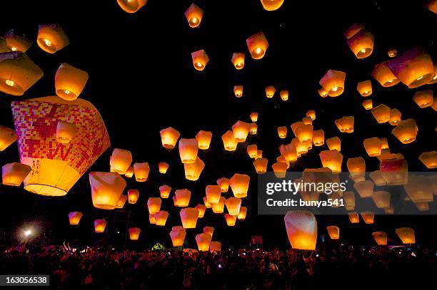 taiwan sky lantern festival - lantern festival stock pictures, royalty-free photos & images