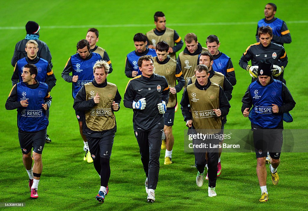 FC Shakhtar Donetsk Training & Press Conference - UEFA Champions League