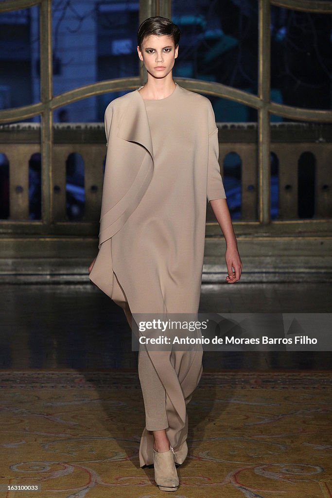 Amaya Arzuaga - Runway - PFW F/W 2013