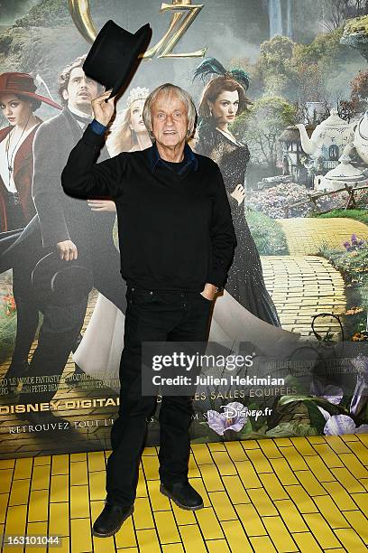 Dave attends 'Le Monde Fantasique D'Oz' Premiere at cinema wepler on March 4, 2013 in Paris, France.